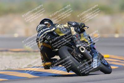 media/Oct-01-2023-SoCal Trackdays (Sun) [[4c570cc352]]/Turn 14 Backside (1120am)/